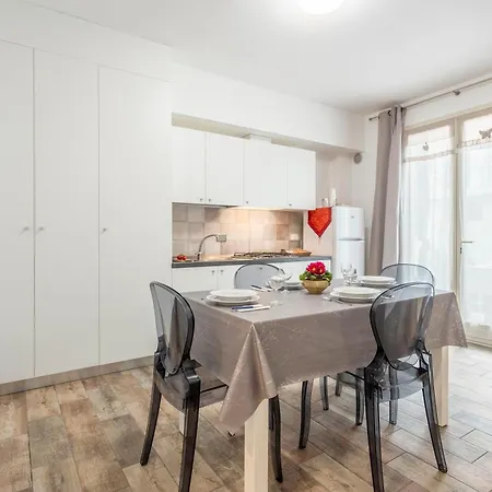 Casavacanzefranca - 12 Терразини